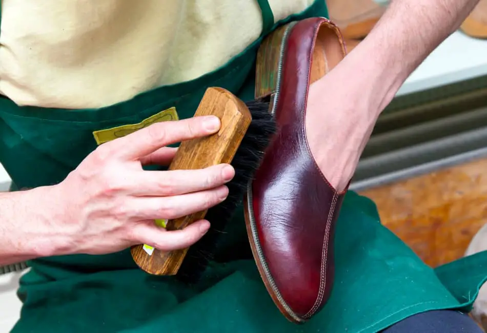Can You Use Shoe Polish To Dye Leather?
